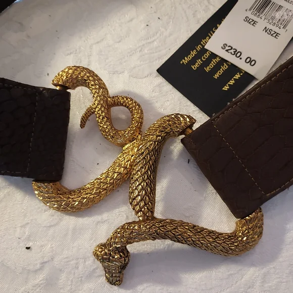 Raina : Finished Brass Belt Buckle - Picture 7 of 11